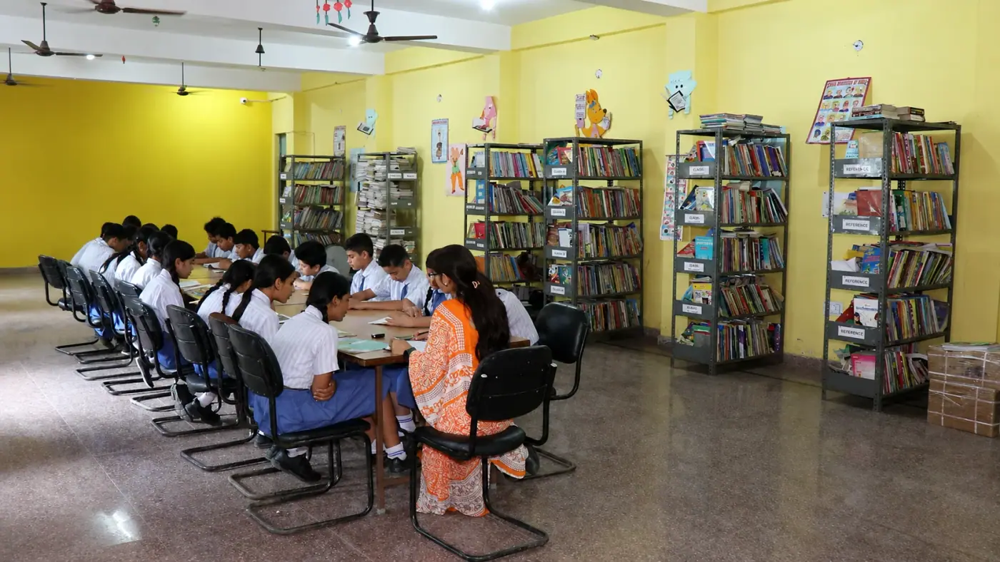 Students Bonding